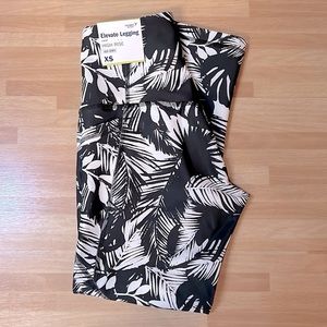 XS Elevate Legging ~ High Rise Crop